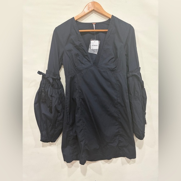 Free People Dresses & Skirts - Free People Balloon Sleeve Mini Dress - XS